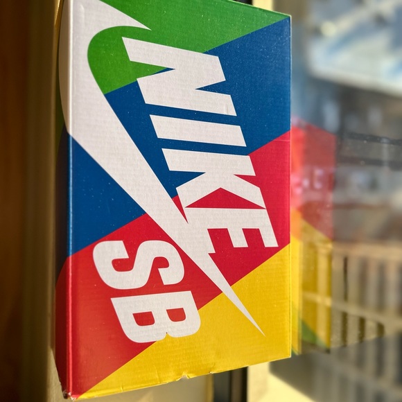 Men’s Nike SB Dunk High “Hawaii” Deadstock - Picture 4 of 5